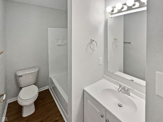 4905 Flame Way, Indianapolis, IN 46254