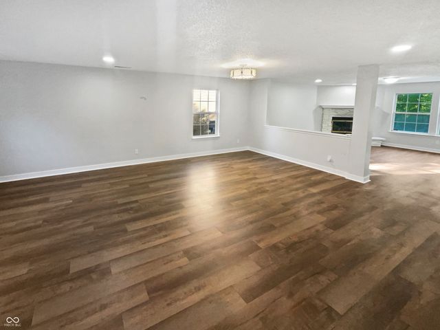 4905 Flame Way, Indianapolis, IN 46254