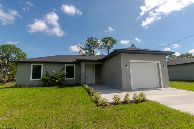 1127 Deauville ST E, Lehigh Acres, FL 33974