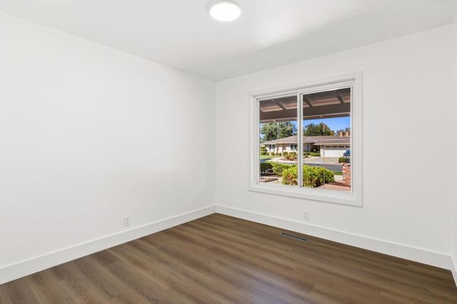 19488 Brockton Lane, Saratoga, CA 95070