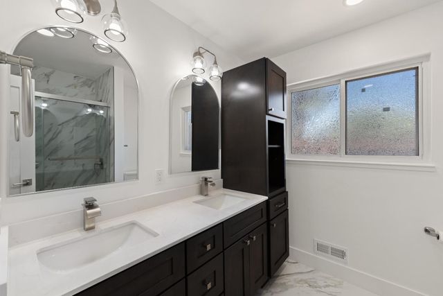 19488 Brockton Lane, Saratoga, CA 95070