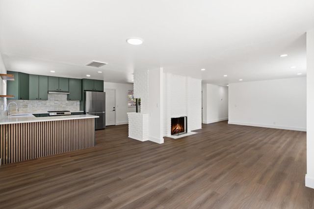 19488 Brockton Lane, Saratoga, CA 95070