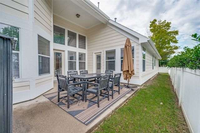 1900 Saint Simons Street, Savannah, TX 76227