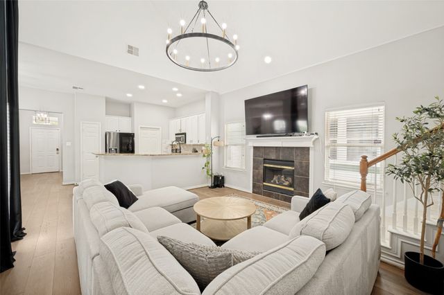 1900 Saint Simons Street, Savannah, TX 76227