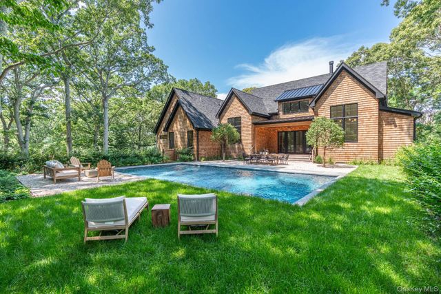 169 N Ferry Road, Shelter Island, NY 11964