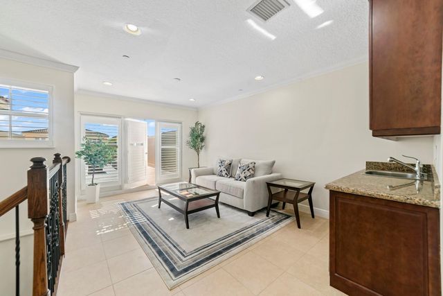 1849 NE 26th Avenue 2, Fort Lauderdale, FL 33305