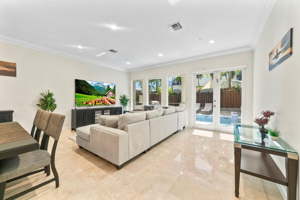 1849 NE 26th Avenue 2, Fort Lauderdale, FL 33305