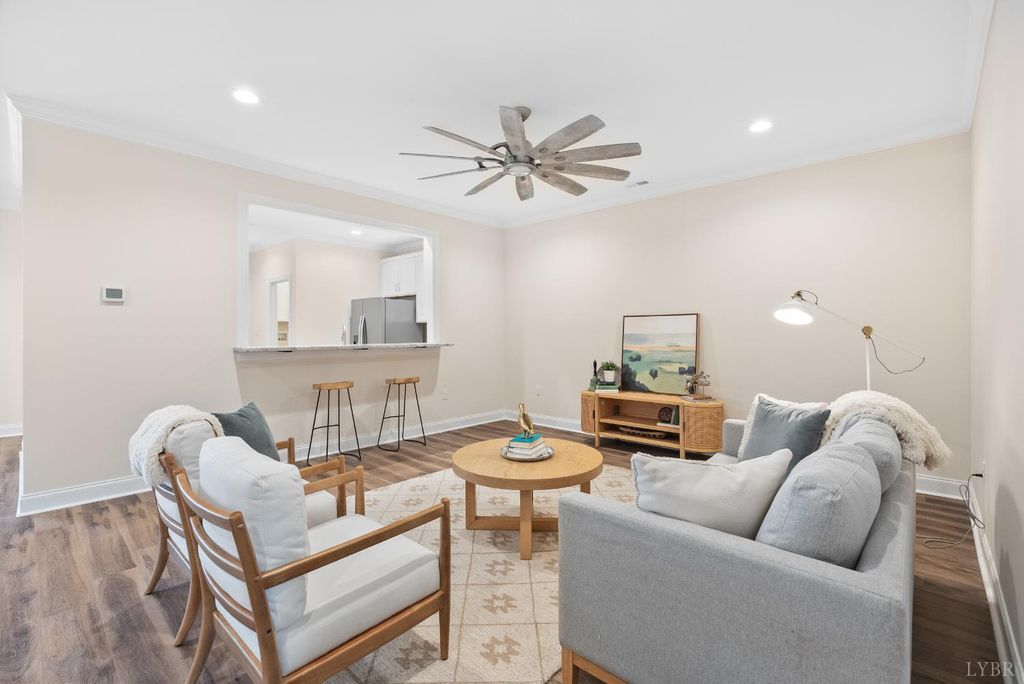 Image 18 of property listing at 176 Villa Oak Circle, Bedford, VA 24523
