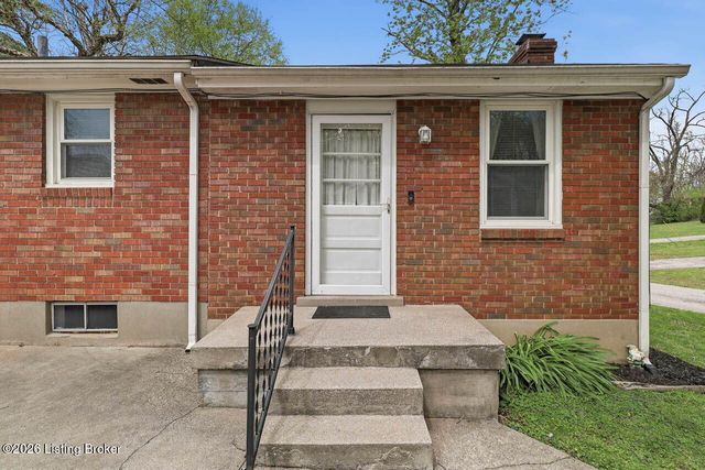 10216 Barkley Dr, Louisville, KY 40299