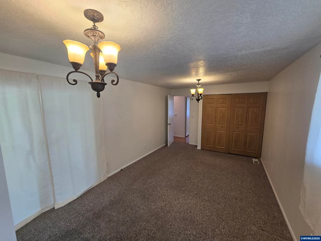 1289 Astor Wy, Woodburn, OR 97071