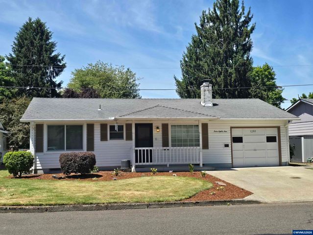 1289 Astor Wy, Woodburn, OR 97071