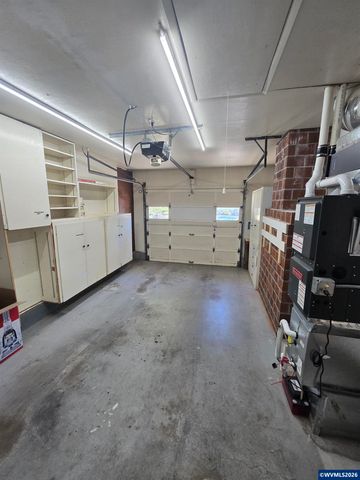 1289 Astor Wy, Woodburn, OR 97071