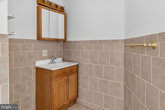 1404 MADISON AVE, Baltimore, MD 21217