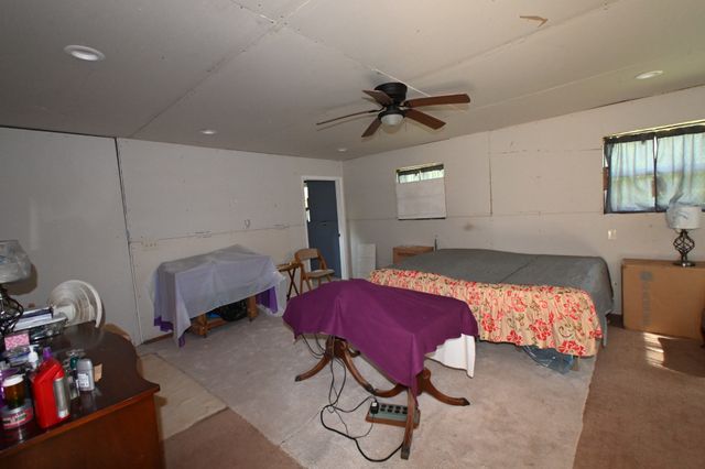 7170 Rockhouse Rd, Linden, TN 37096