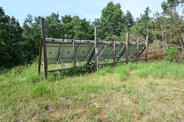 7170 Rockhouse Rd, Linden, TN 37096