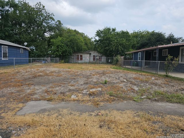 522 Torreon, San Antonio, TX 78207