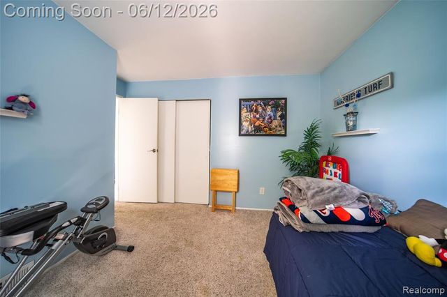 18481 Westbrook Drive, Livonia, MI 48152