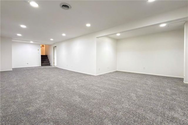 10508 Ensley Lane, Leawood, KS 66206