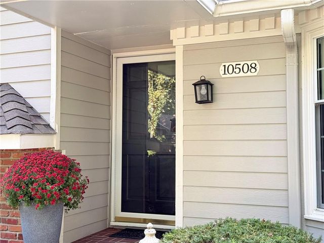 10508 Ensley Lane, Leawood, KS 66206