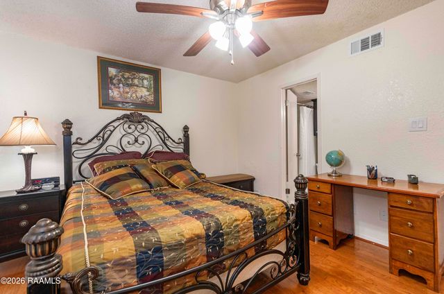 1304 E Bayou Parkway 2b, Lafayette, LA 70508