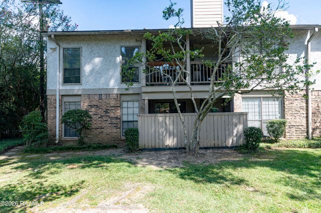 1304 E Bayou Parkway 2b, Lafayette, LA 70508