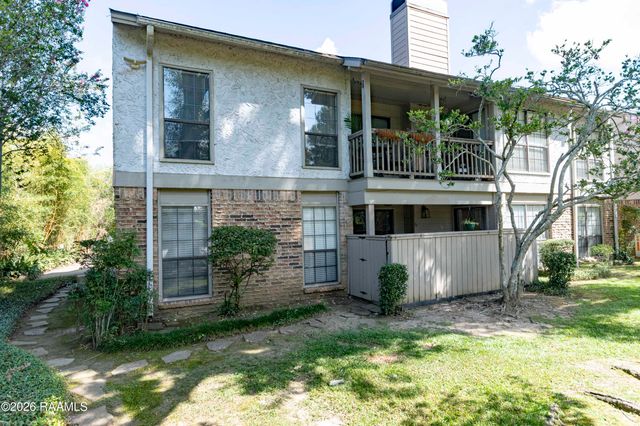 1304 E Bayou Parkway 2b, Lafayette, LA 70508
