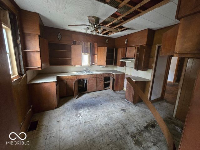 1411 Locust Street, Anderson, IN 46016