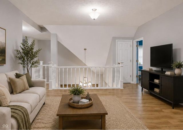635 Mulberry Street, Zionsville, IN 46077