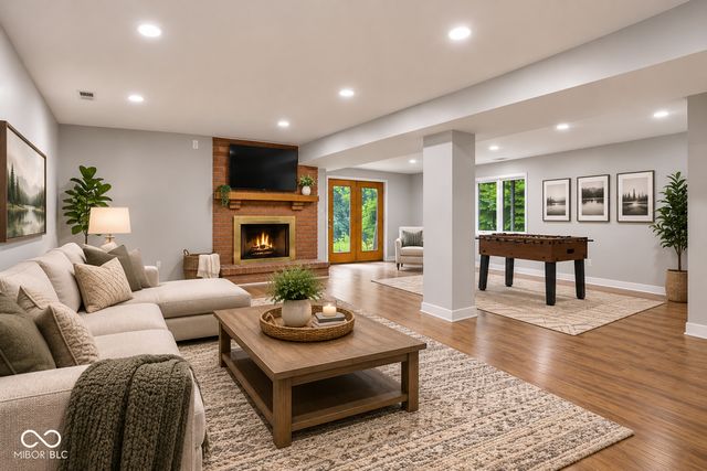 635 Mulberry Street, Zionsville, IN 46077