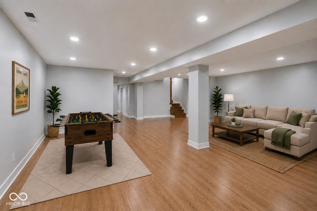 635 Mulberry Street, Zionsville, IN 46077