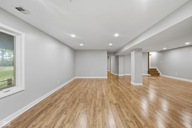 635 Mulberry Street, Zionsville, IN 46077