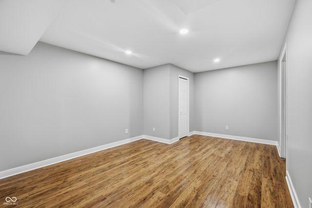 635 Mulberry Street, Zionsville, IN 46077