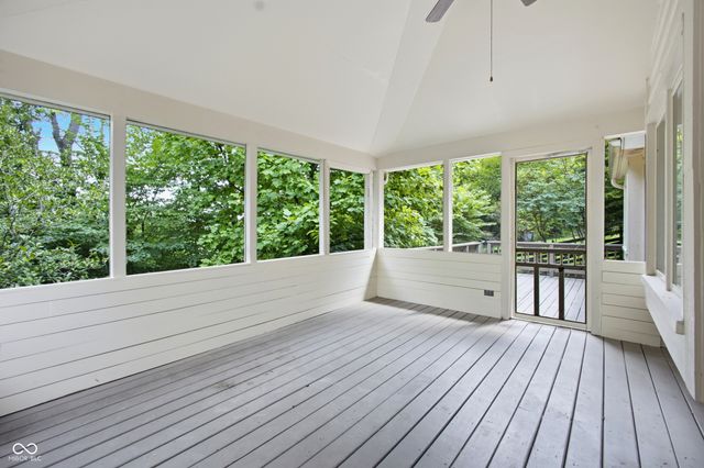 635 Mulberry Street, Zionsville, IN 46077