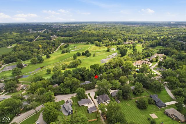 635 Mulberry Street, Zionsville, IN 46077