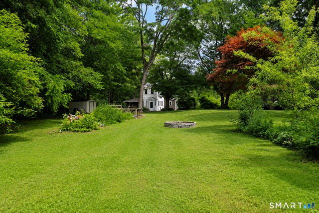 77 North High Street, Clinton, CT 06413