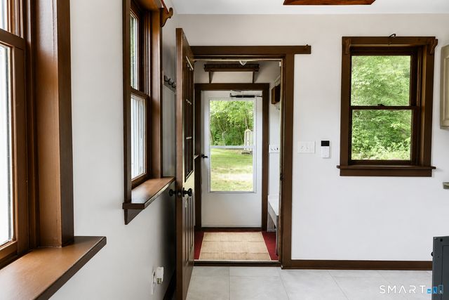 77 North High Street, Clinton, CT 06413