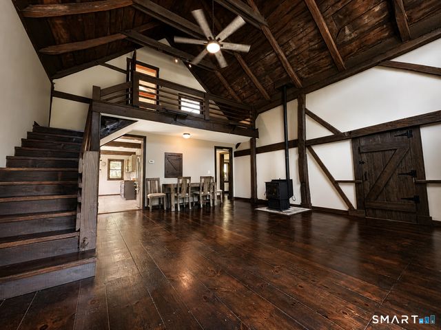 77 North High Street, Clinton, CT 06413