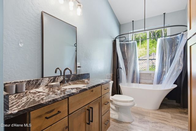 416 Miner DR, Blanchard, ID 83804
