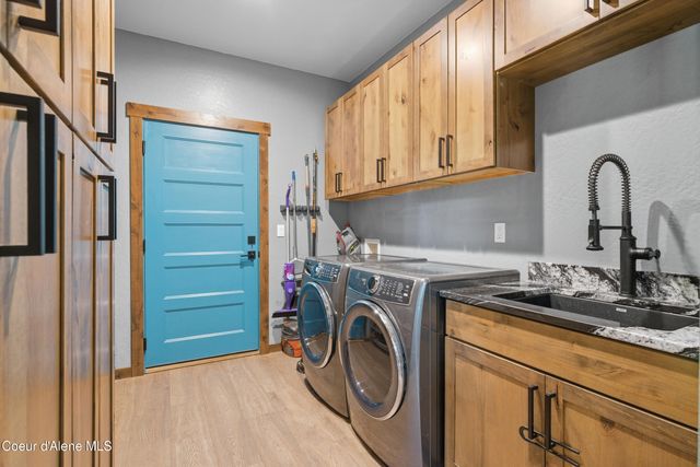 416 Miner DR, Blanchard, ID 83804