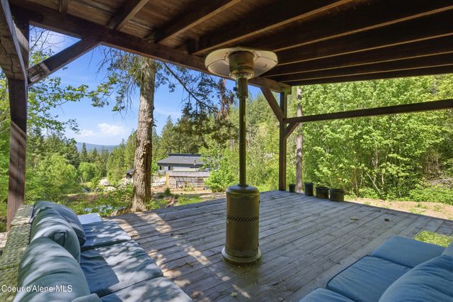 416 Miner DR, Blanchard, ID 83804