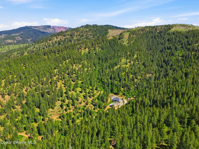 416 Miner DR, Blanchard, ID 83804