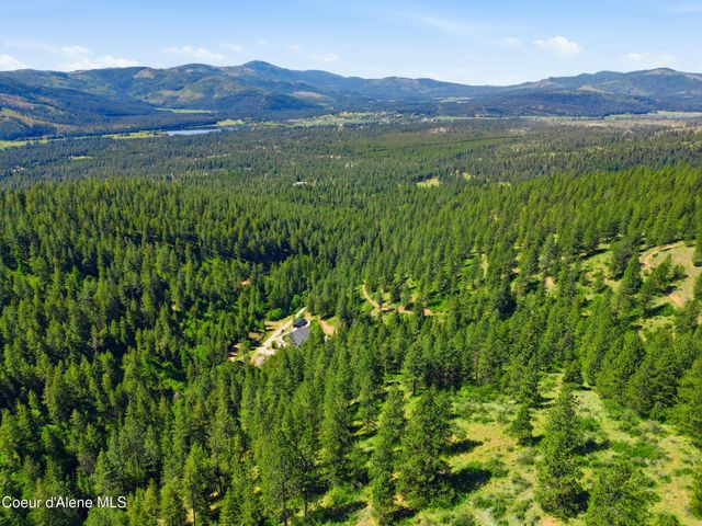 416 Miner DR, Blanchard, ID 83804