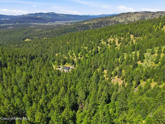 416 Miner DR, Blanchard, ID 83804