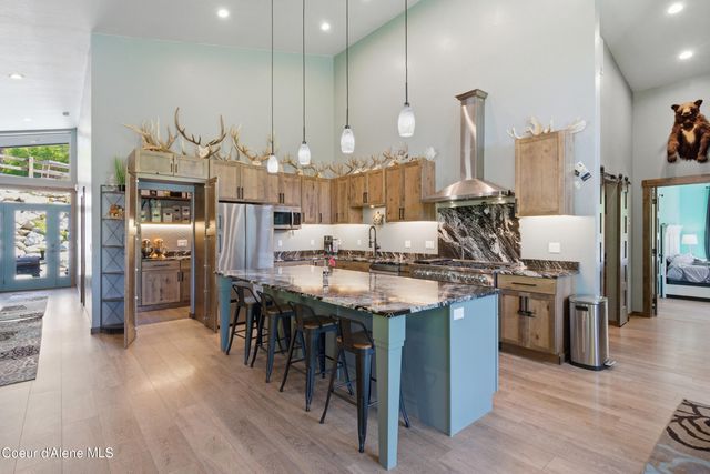416 Miner DR, Blanchard, ID 83804