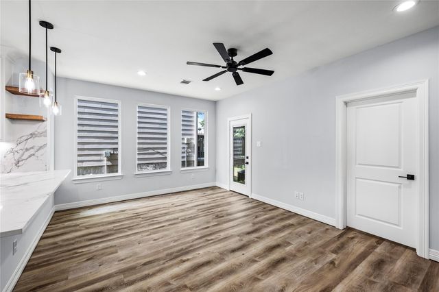 113 Capetown, Montgomery, TX 77356
