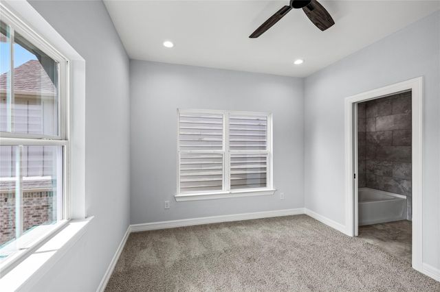 113 Capetown, Montgomery, TX 77356