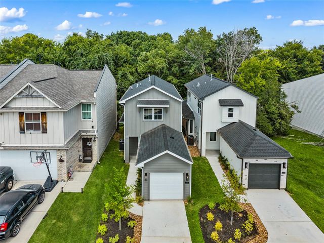 113 Capetown, Montgomery, TX 77356
