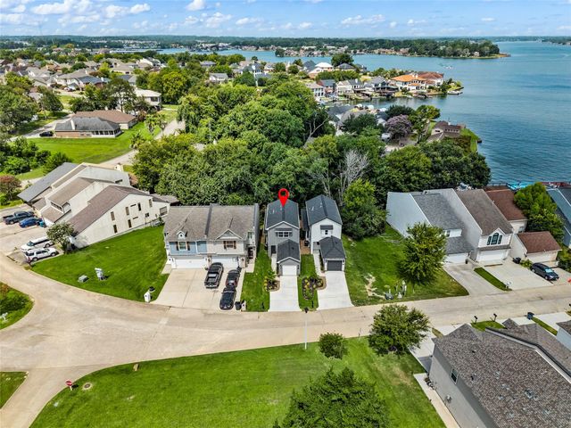 113 Capetown, Montgomery, TX 77356