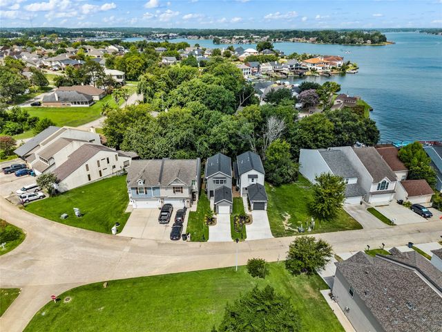 113 Capetown, Montgomery, TX 77356