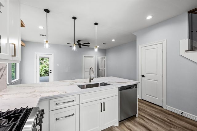 113 Capetown, Montgomery, TX 77356